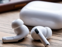 Apple延长AirPodsPro维修计划以解决噼啪声或ANC问题