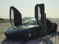 聆听Koenigsegg的第一辆Gemera测试车起火并开始兜风