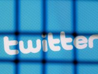 Android上的TwitterBlue用户现在可以自定义导航栏