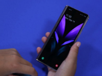 Galaxy Z Fold 2 终于在获得 eSIM 功能