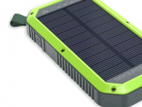 RealPowerPB10000太阳能无线充电移动电源推出配备37Wh电池和LED灯