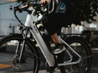 共享电动滑板车和电动自行车能减少城市交通系统的排放吗