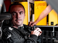 FrankieMuniz现在是一名全职NASCAR车手