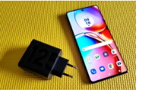 摩托罗拉Edge40Pro实惠的旗舰产品赢得了我们的青睐