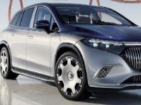 梅赛德斯迈巴赫展示其首款全电动汽车EQS680SUV