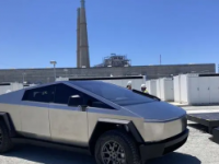 特斯拉Cybertruck的新款迷彩包装是话题的开端