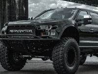 MegaRexx将F250SuperDuty改装为10座SUV