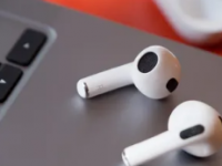 据报道苹果将于9月推出配备USBC的AirPods