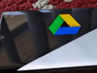 GoogleDocs推出新的人工智能驱动校对功能